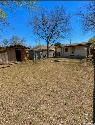 125 SMALLWOOD DR, San Antonio, TX 78210