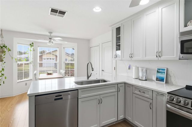 37400 DERBYSHIRE DRIVE, Zephyrhills, FL 33542