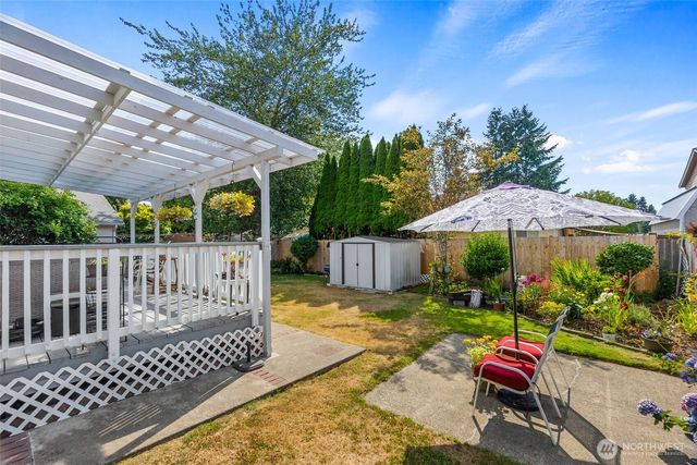 5601 Thornbury Drive SE, Lacey, WA 98513