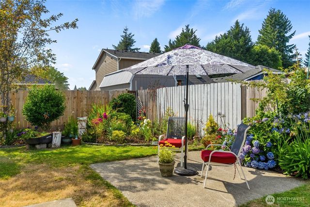 5601 Thornbury Drive SE, Lacey, WA 98513