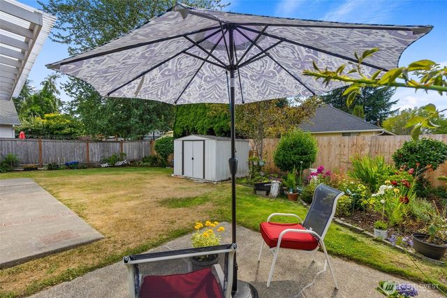 5601 Thornbury Drive SE, Lacey, WA 98513
