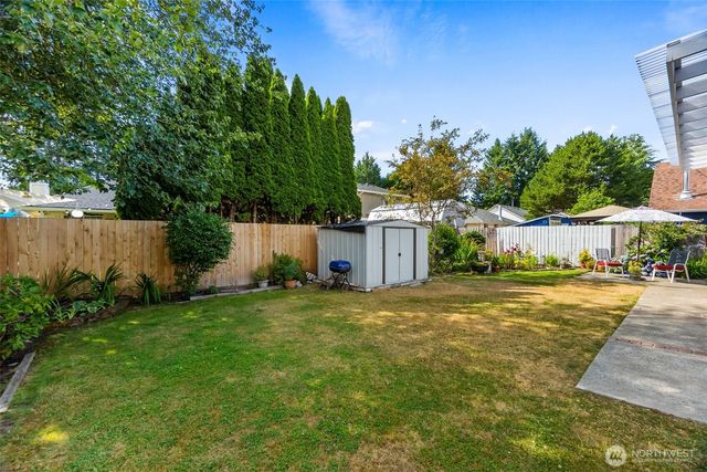 5601 Thornbury Drive SE, Lacey, WA 98513