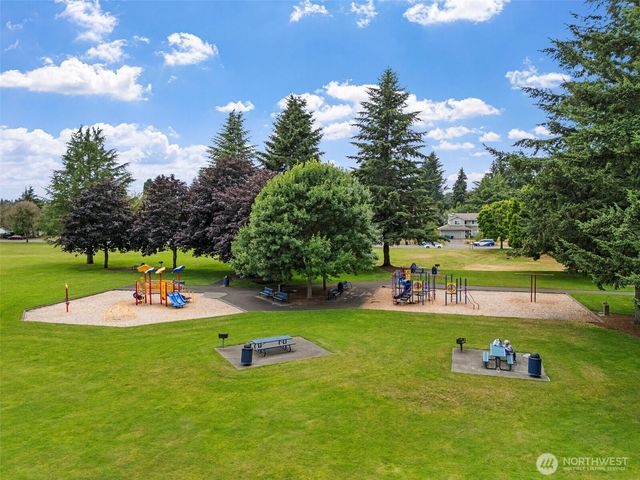 5601 Thornbury Drive SE, Lacey, WA 98513