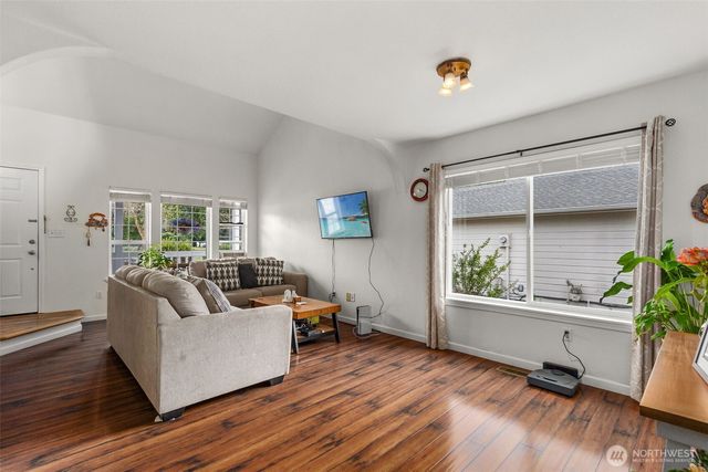 5601 Thornbury Drive SE, Lacey, WA 98513