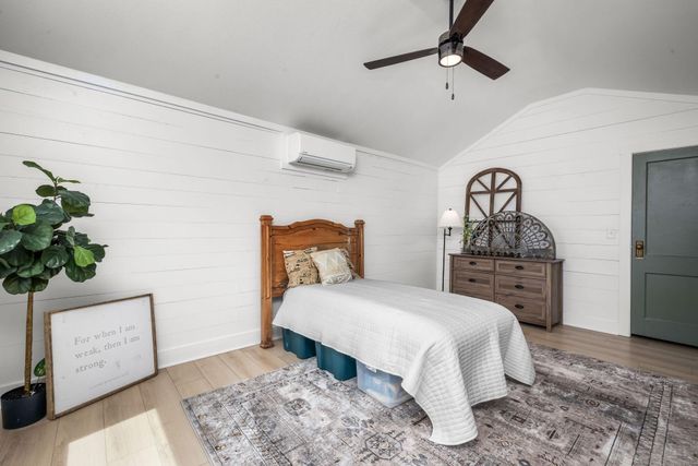 215 Paulus Street, Schulenburg, TX 78956