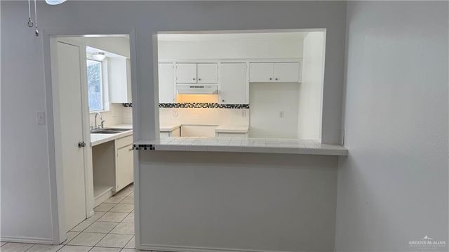 2221 Whitewing Avenue, Mcallen, TX 78501