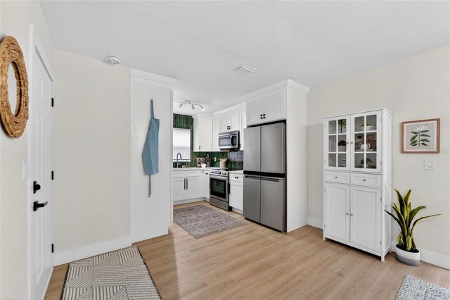 2575 GRANADA CIRCLE E, St Petersburg, FL 33712
