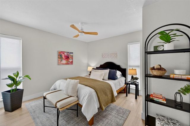 2575 GRANADA CIRCLE E, St Petersburg, FL 33712