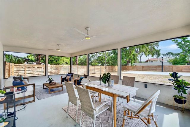 2575 GRANADA CIRCLE E, St Petersburg, FL 33712