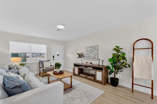 2575 GRANADA CIRCLE E, St Petersburg, FL 33712