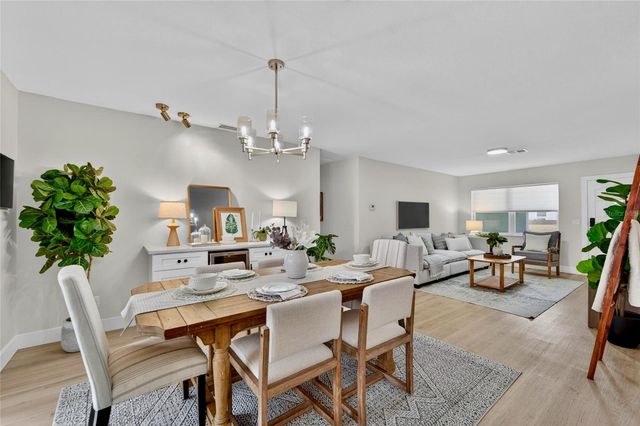 2575 GRANADA CIRCLE E, St Petersburg, FL 33712