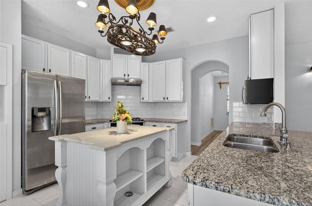 611 CURLY FERN LANE, Deland, FL 32720