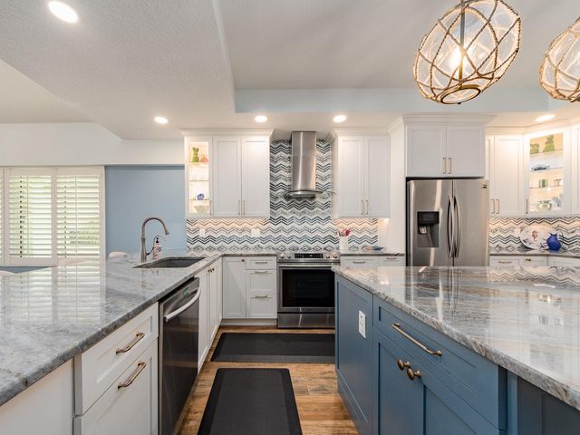 19600 GULF BOULEVARD 102, Indian Shores, FL 33785