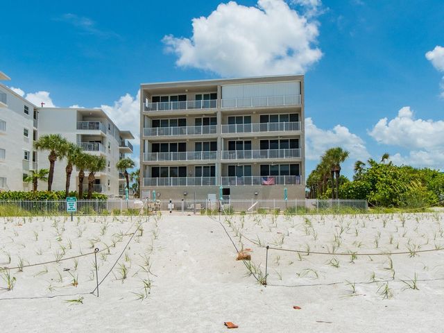 19600 GULF BOULEVARD 102, Indian Shores, FL 33785