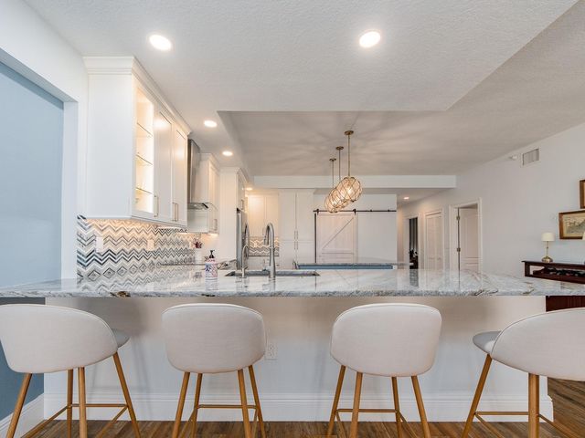 19600 GULF BOULEVARD 102, Indian Shores, FL 33785