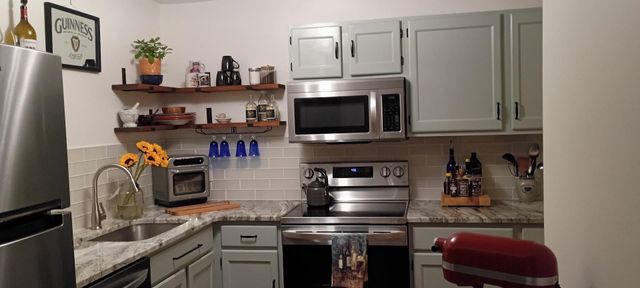 3 Fairfax Ave Unit 333, Derry, NH 03038