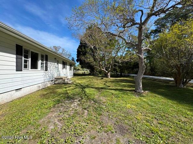 308 Mccabe Road, Morehead City, NC 28557
