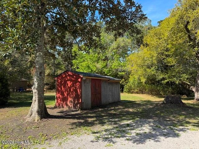 308 Mccabe Road, Morehead City, NC 28557
