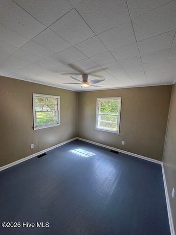 308 Mccabe Road, Morehead City, NC 28557