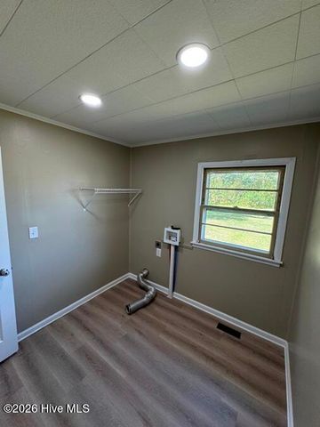 308 Mccabe Road, Morehead City, NC 28557