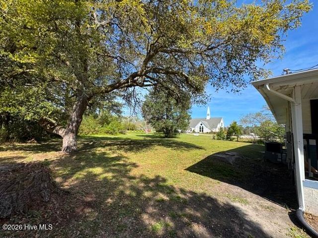 308 Mccabe Road, Morehead City, NC 28557
