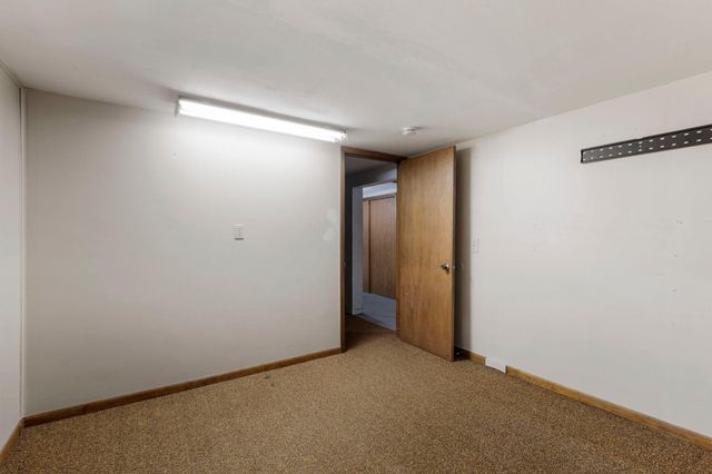 942 7th Avenue E, Shakopee, MN 55379