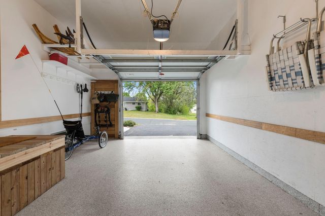942 7th Avenue E, Shakopee, MN 55379