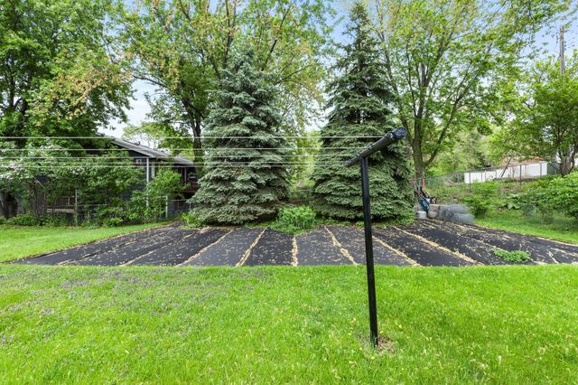 942 7th Avenue E, Shakopee, MN 55379