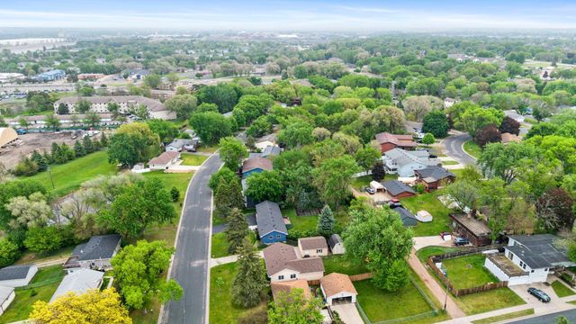 942 7th Avenue E, Shakopee, MN 55379