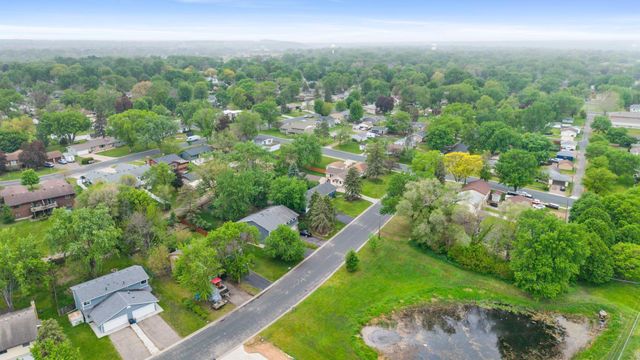 942 7th Avenue E, Shakopee, MN 55379