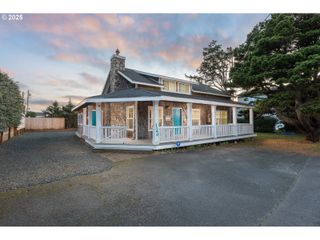 1340 Nw 15TH St, Lincoln City, OR 97367