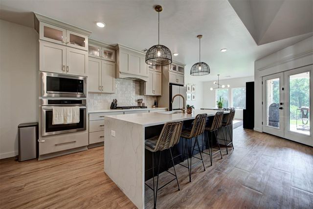 2248 Ridge Pine Road, Edmond, OK 73034