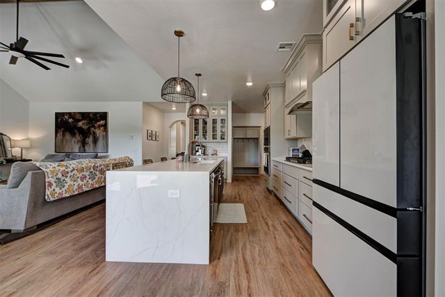2248 Ridge Pine Road, Edmond, OK 73034
