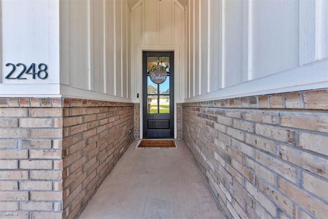 2248 Ridge Pine Road, Edmond, OK 73034