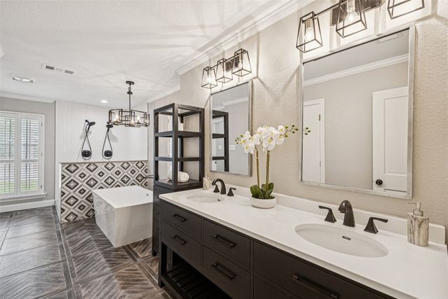 223 Westwood Drive, Southlake, TX 76092