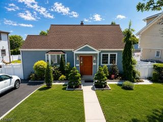 131 Long Hill Dr, Clifton City, NJ 07013