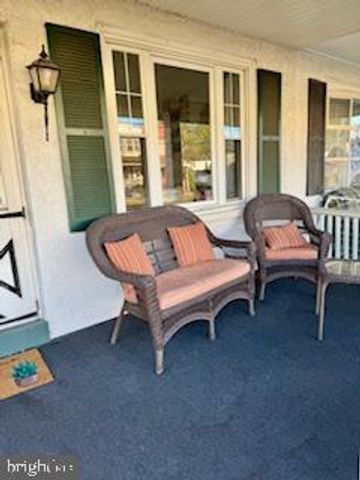 421 N CHESTNUT ST, Lansdale, PA 19446