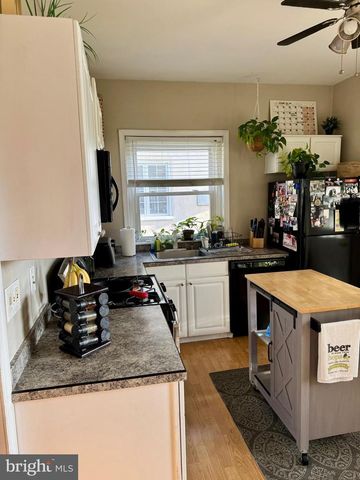 421 N CHESTNUT ST, Lansdale, PA 19446