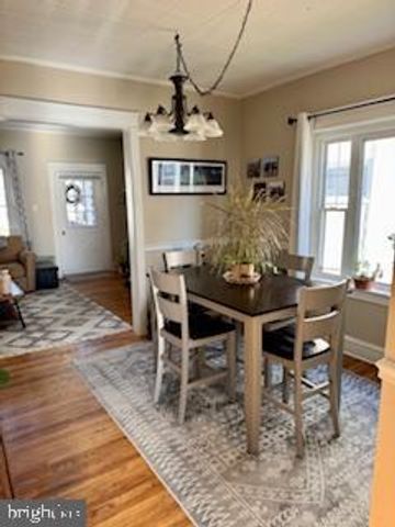 421 N CHESTNUT ST, Lansdale, PA 19446