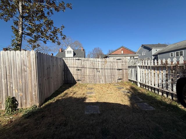 649 Poplar St, Spartanburg, SC 29302