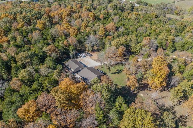 7084 Logan Road, Hartville, MO 65667