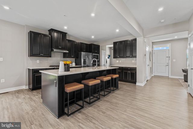 10127 DRESSAGE DR, Upper Marlboro, MD 20772