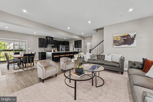 10127 DRESSAGE DR, Upper Marlboro, MD 20772
