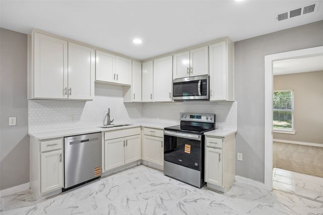 1408 S Fitzhugh Avenue, Dallas, TX 75223