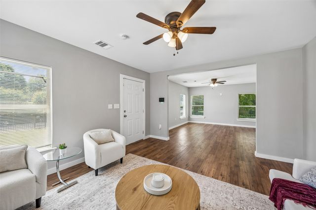 1408 S Fitzhugh Avenue, Dallas, TX 75223