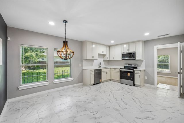1408 S Fitzhugh Avenue, Dallas, TX 75223