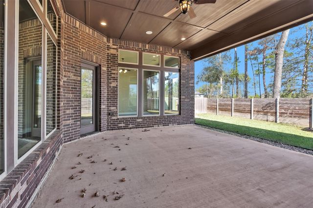 17339 Camillia Trail, Conroe, TX 77302