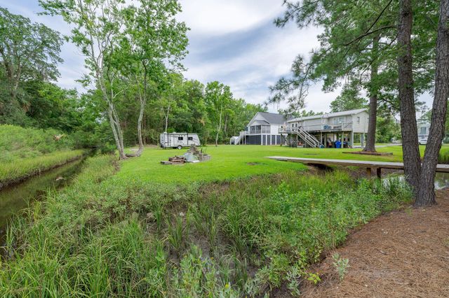 1575 Macoma Drive, Mount Pleasant, SC 29466