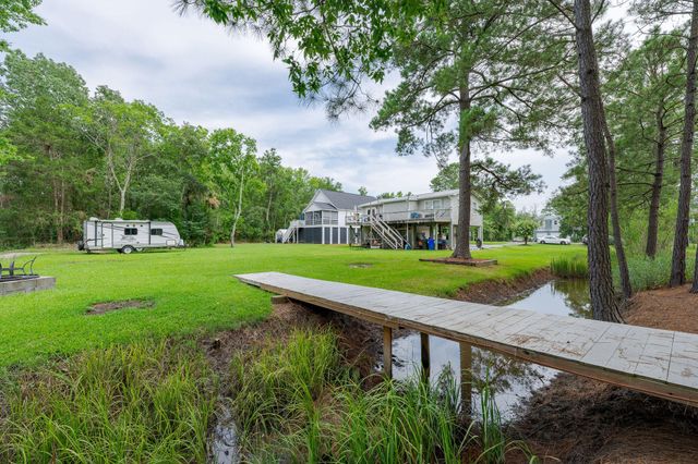 1575 Macoma Drive, Mount Pleasant, SC 29466