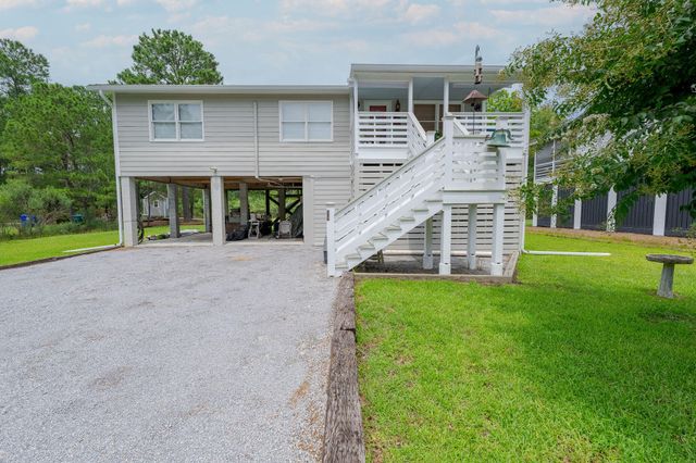 1575 Macoma Drive, Mount Pleasant, SC 29466